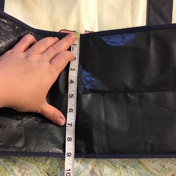 VGUC Vineyard Vines reusable bag - Picture 7 of 8